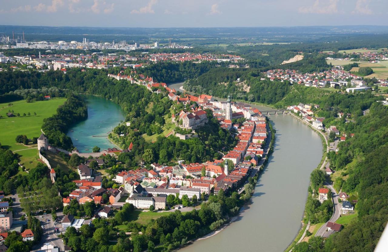 Gartenhotel Salzach ブルクハウゼン エクステリア 写真